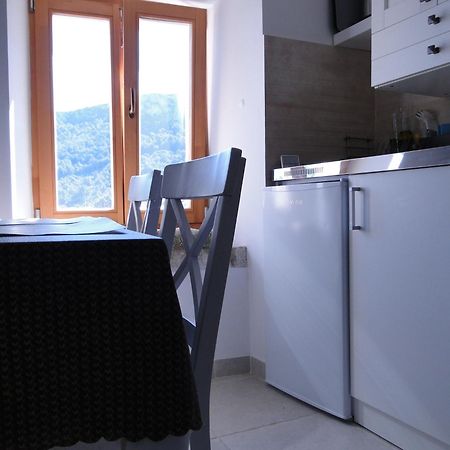 Heritage Apartments Kyra & Fox In Pitve, Hvar Exterior foto